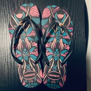 Havaianas Tropical Flip Flops